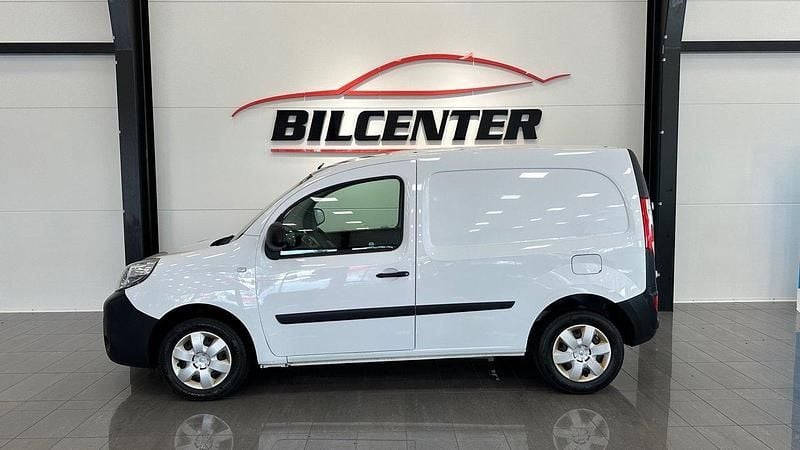 Vit Begagnad 2018 Renault Kangoo Minibuss | 79 800 kr (Marknadspris) - Bild 1/4