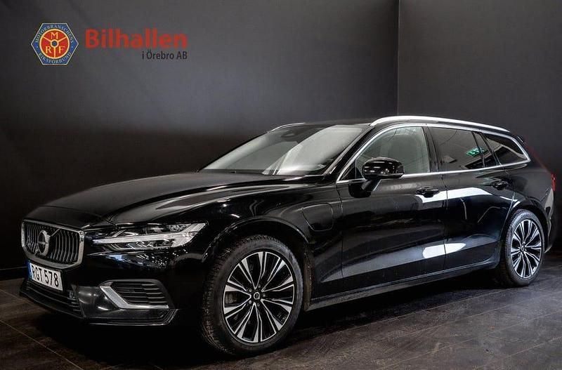 Svart Begagnad 2023 Volvo V60 Core Kombi | 329 000 kr - Bild 1/4