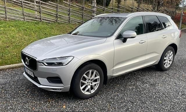 Silver Begagnad 2020 Volvo XC60 Momentum SUV | 299 000 kr (Superpris) - Bild 1/4