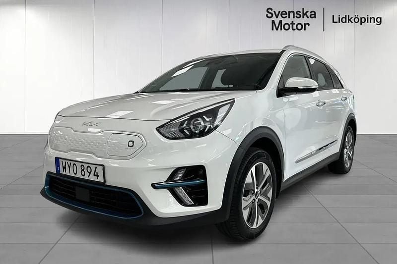 Vit Begagnad 2022 Kia e-Niro Advance SUV | 259 900 kr (Marknadspris) - Bild 1/4