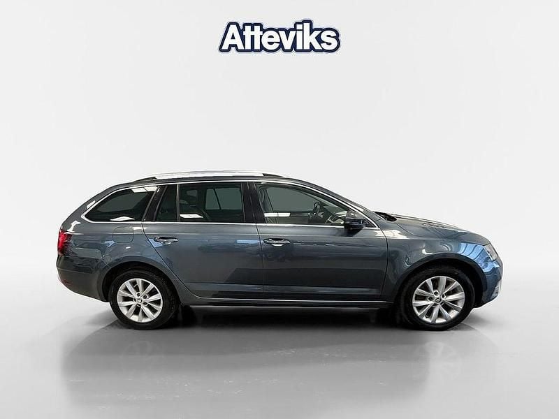 Begagnad Skoda Octavia 151 HK (111 kW) 2018 Grå Kombi