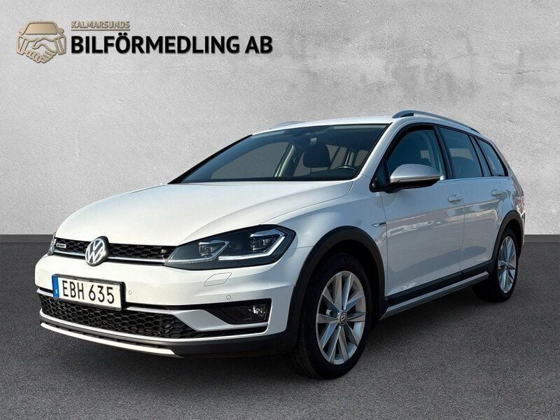 Vit Begagnad 2018 VW Golf Alltrack Kombi | 184 800 kr (Marknadspris) - Bild 1/4