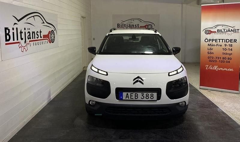 Begagnad Citroën C4 Cactus PureTech 82 HK (60 kW) 2014 Vit Halvkombi