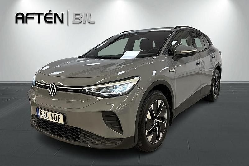 Grå Begagnad 2022 VW ID.4 Pro Performance SUV | 339 800 kr (Lite dyr) - Bild 1/3