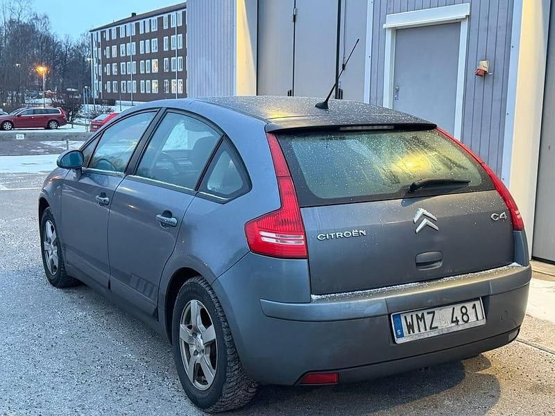 Begagnad Citroën C4 140 HK (102 kW) 2005