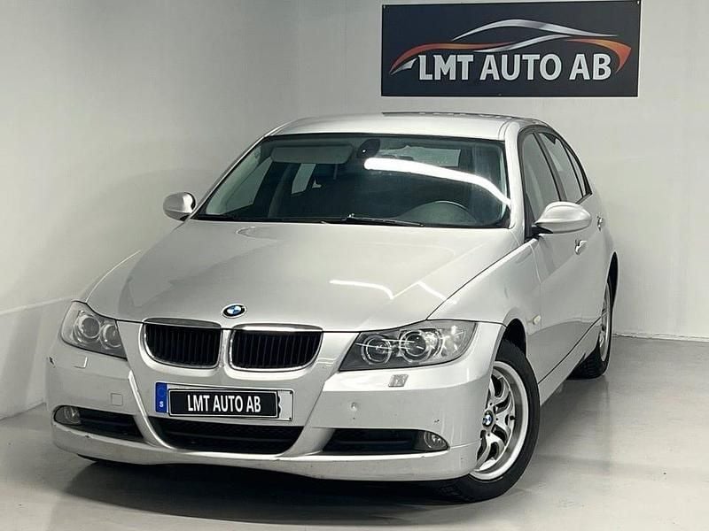 Begagnad BMW 320 Advantage 150 HK (110 kW) 2005 Ljusgrå Sedan