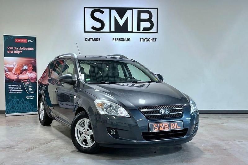 Grå Begagnad 2009 Kia Ceed Sportswagon Kombi | 59 900 kr (Marknadspris) - Bild 1/4