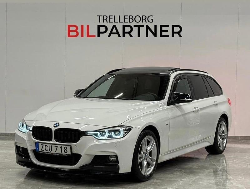 Vit Begagnad 2017 BMW 330 M Sport Kombi | 279 900 kr (Lite dyr) - Bild 1/4