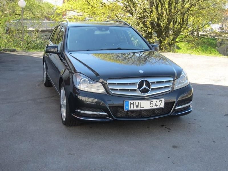 Begagnad Mercedes C200 136 HK (100 kW) 2013