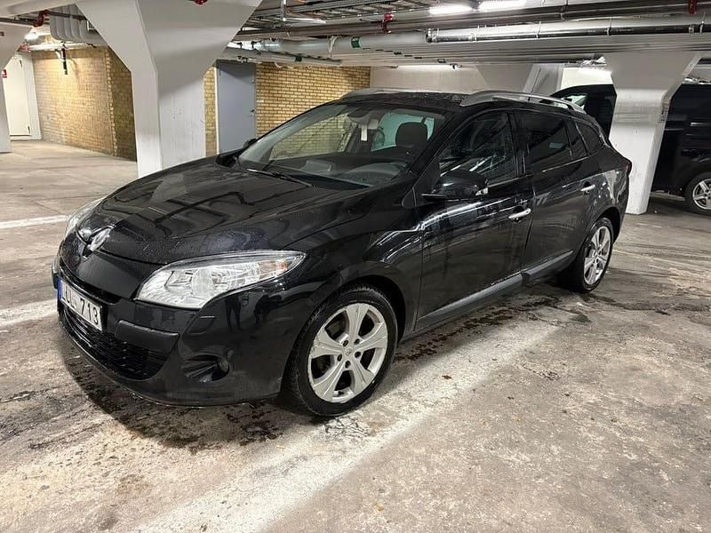 Begagnad 2011 Renault Mégane GrandTour Kombi | 34 400 kr (Bra pris) - Bild 1/4