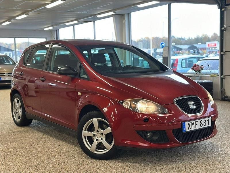 Röd Begagnad 2006 Seat Altea Minibuss | 34 990 kr - Bild 1/4