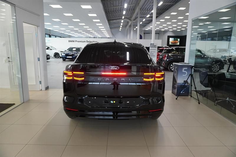 Ny Ford Capri 210 kW (286 HK) 2025 Svart Halvkombi