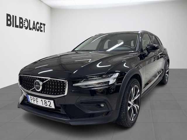 Begagnad 2023 Volvo V60 CC Core Kombi | 409 800 kr (Marknadspris) - Bild 1/4