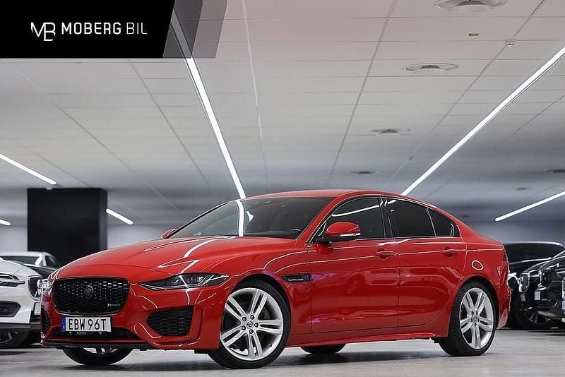 Röd Begagnad 2020 Jaguar XE R-Dynamic Sedan | 349 900 kr - Bild 1/2