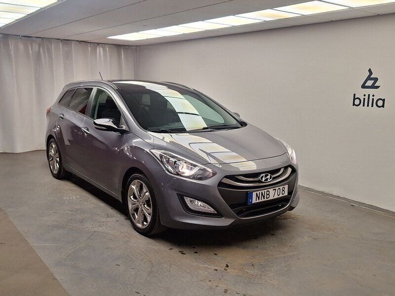 Grå Begagnad 2014 Hyundai i30 GO! Kombi | 79 000 kr (Bra pris) - Bild 1/4