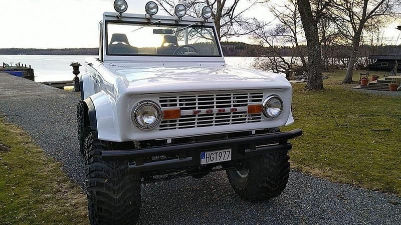 Begagnad Ford Bronco 141 HK (103 kW) 1974 Vit SUV