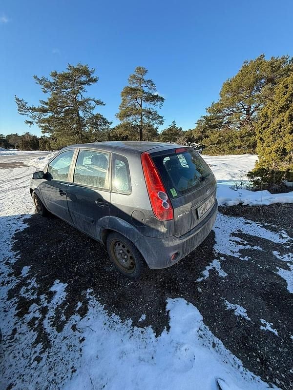 Begagnad Ford Fiesta 80 HK (58 kW) 2008 Halvkombi