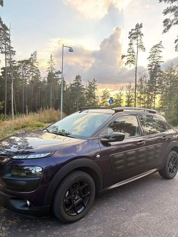 Begagnad 2016 Citroën C4 Cactus PureTech Halvkombi | 48 500 kr (Bra pris) - Bild 1/4