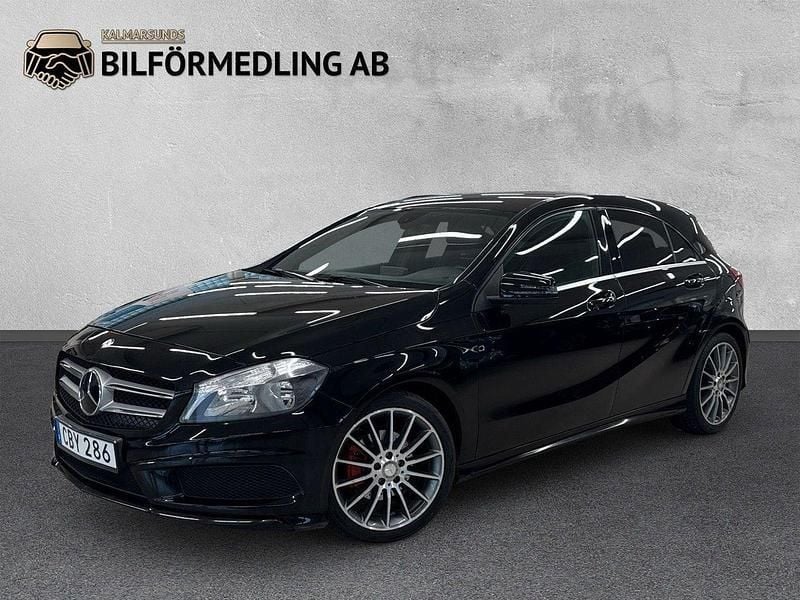 Svart Begagnad 2014 Mercedes A200 AMG line Halvkombi | 144 700 kr (Marknadspris) - Bild 1/4