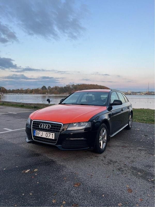 Svart Begagnad 2009 Audi A4 Kombi | 29 500 kr (Marknadspris) - Bild 1/4