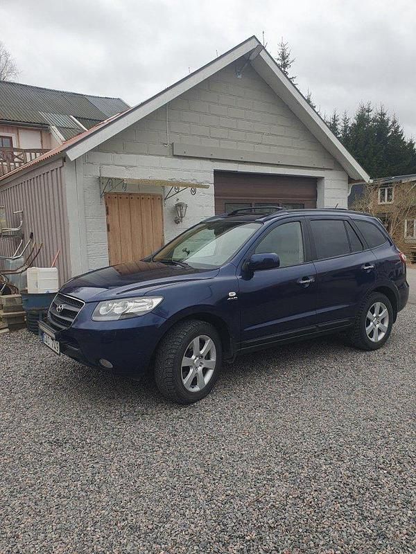 Blå Begagnad 2007 Hyundai Santa Fe SUV | 64 000 kr (Lite dyr) - Bild 1/1