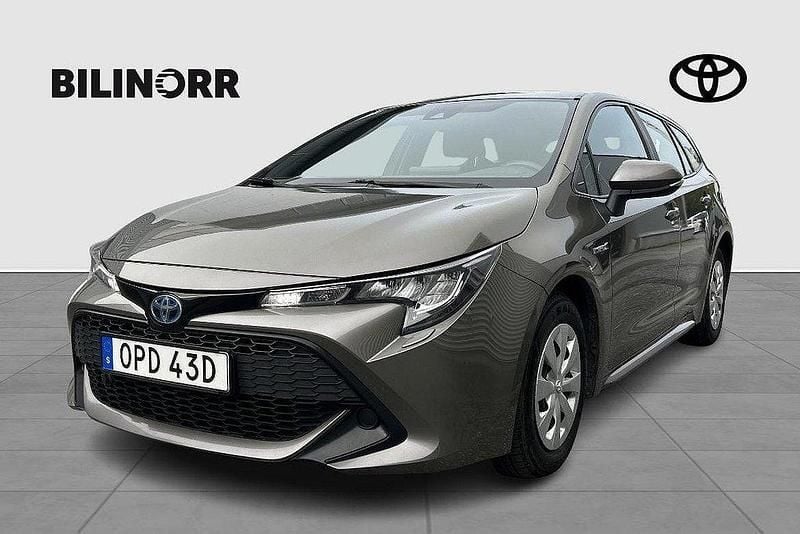 Grön Begagnad 2019 Toyota Corolla Life Kombi | 179 900 kr (Marknadspris) - Bild 1/3