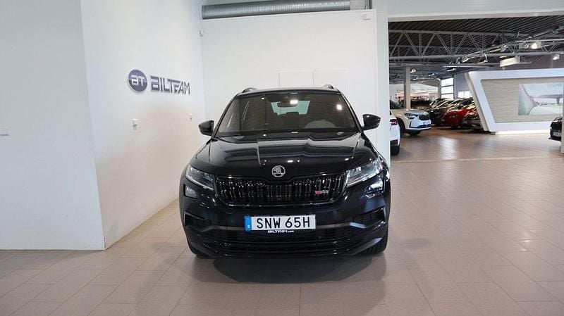 Svart Begagnad 2019 Skoda Kodiaq RS SUV | 379 900 kr (Marknadspris) - Bild 1/4