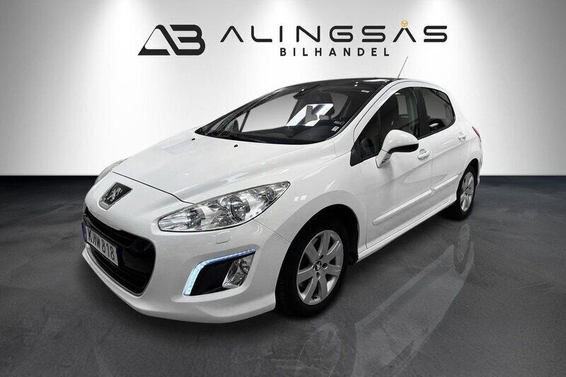 Vit Begagnad 2012 Peugeot 308 Halvkombi | 54 900 kr (Marknadspris) - Bild 1/4