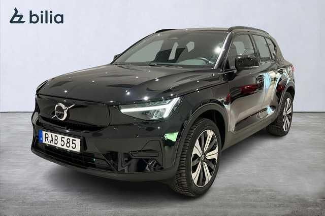 Svart Begagnad 2022 Volvo XC40 Core SUV | 349 900 kr - Bild 1/3