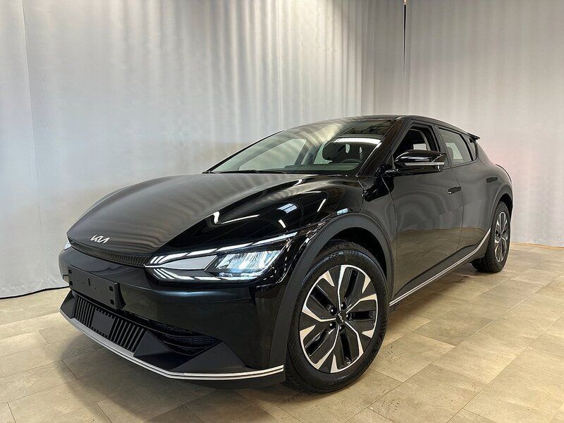 Svart (black pearl metallic) Begagnad 2023 Kia EV6 2 SUV | 469 300 kr (Marknadspris) - Bild 1/4