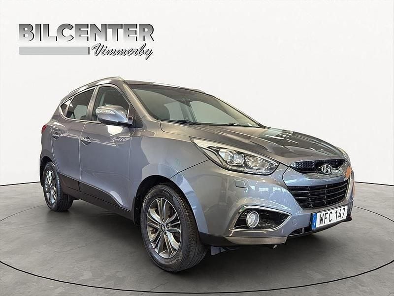 Grå Begagnad 2014 Hyundai ix35 SUV | 97 500 kr (Marknadspris) - Bild 1/4