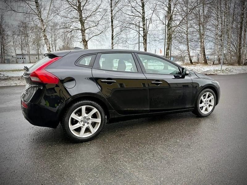 Begagnad Volvo V40 115 HK (84 kW) 2013 Halvkombi