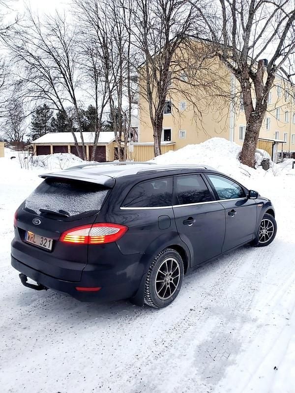 Begagnad Ford Mondeo 145 HK (106 kW) 2010 Kombi