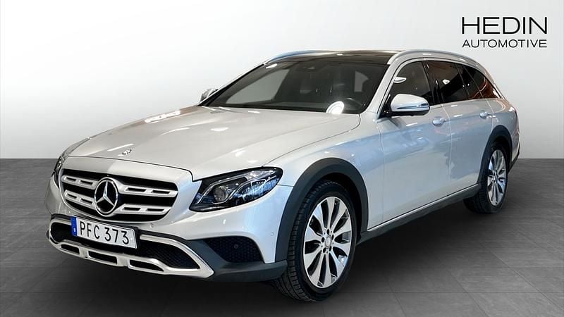 Begagnad 2017 Mercedes E220 Kombi | 309 900 kr - Bild 1/4