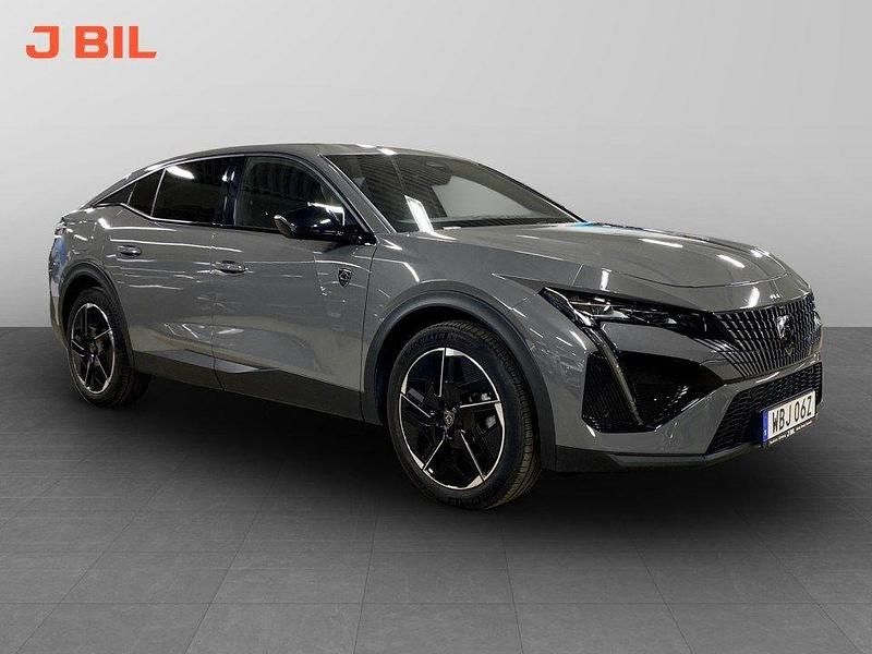 Grå Begagnad 2024 Peugeot 408 GT GTi SUV | 289 900 kr (Marknadspris) - Bild 1/4