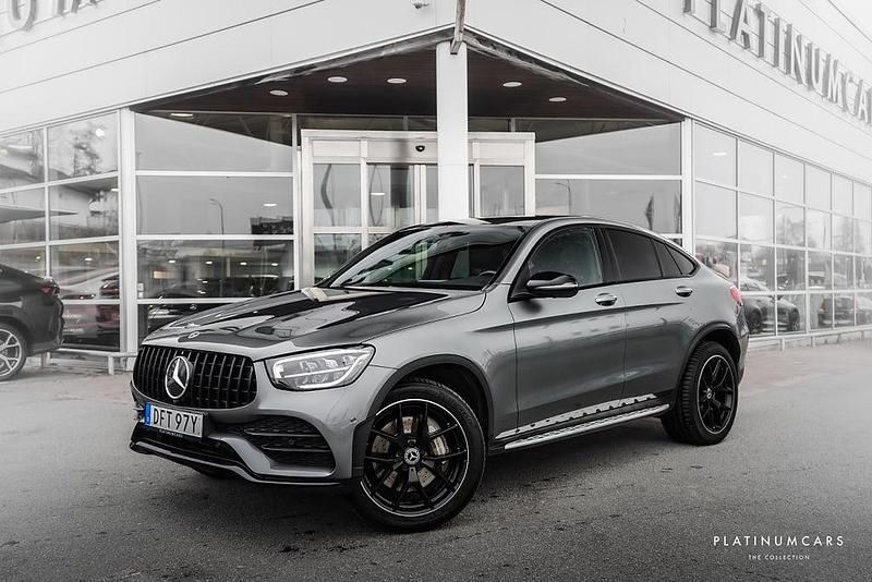 Begagnad 2023 Mercedes GLC300e AMG Sportkupé | 559 000 kr (Marknadspris) - Bild 1/4