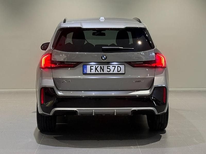 Begagnad BMW X1 Comfort Edition 136 HK (100 kW) 2025 Grå SUV
