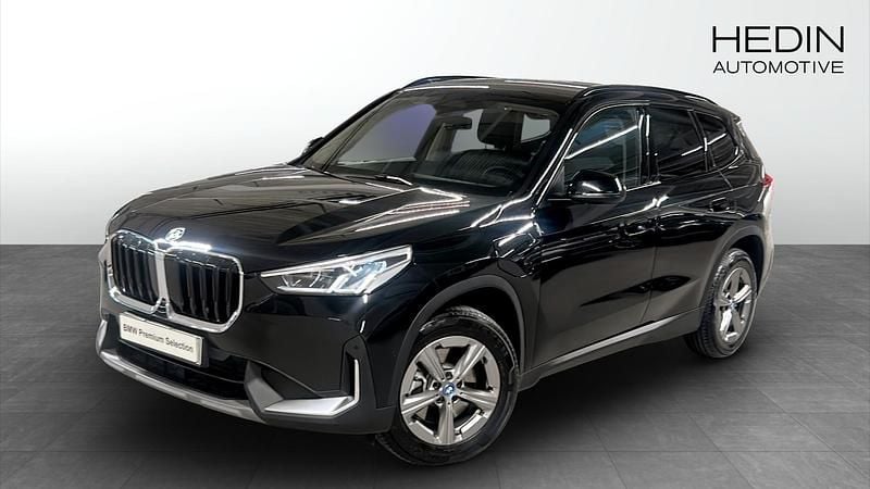 Begagnad 2025 BMW X1 Shadowline SUV | 514 700 kr - Bild 1/4