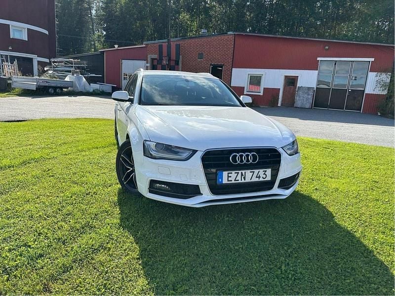 Vit Begagnad 2015 Audi A4 Sport Kombi | 90 000 kr (Marknadspris) - Bild 1/4