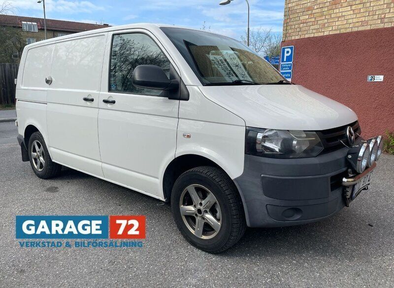 Vit Begagnad 2012 VW T5 Van | 59 900 kr (Superpris) - Bild 1/4