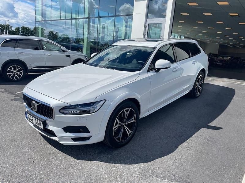 Crystal white 706 (pärlvit) Begagnad 2022 Volvo V90 CC Kombi | 359 000 kr (Marknadspris) - Bild 1/4