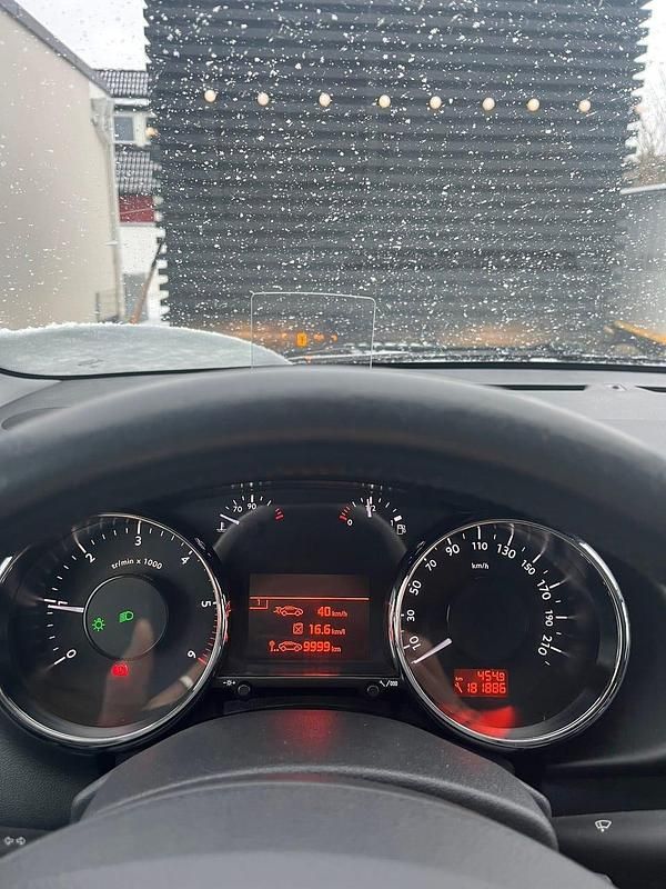 Begagnad Peugeot 3008 111 HK (81 kW) 2010 Kombi