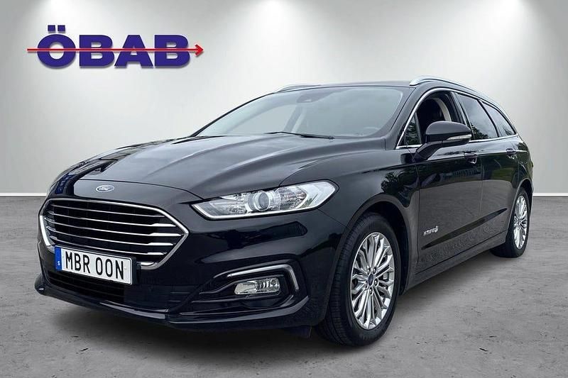 Svart Begagnad 2020 Ford Mondeo Titanium Kombi | 214 800 kr (Marknadspris) - Bild 1/4