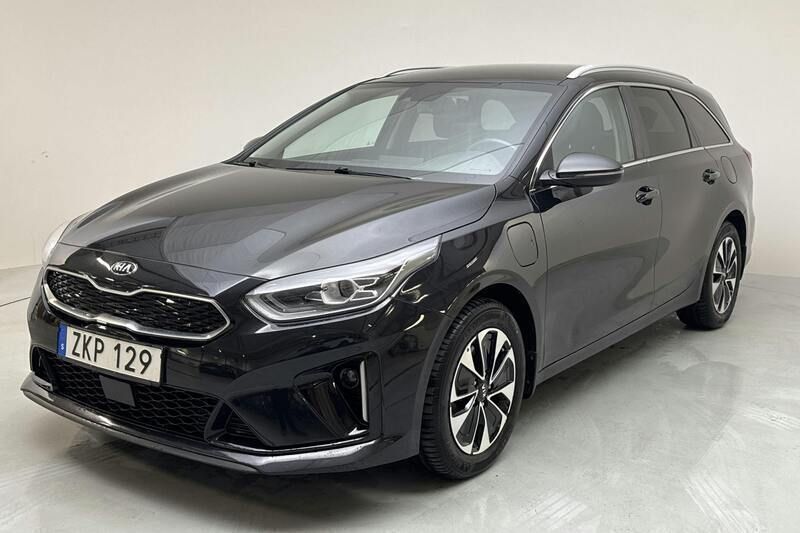 Svart Begagnad 2020 Kia Ceed Advance | 189 800 kr (Marknadspris) - Bild 1/4