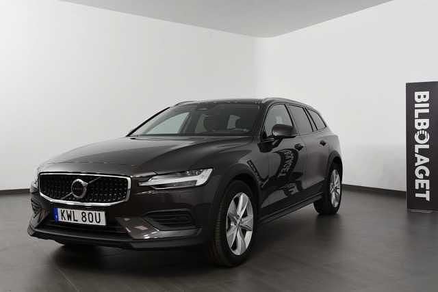 Begagnad 2024 Volvo V60 CC Kombi | 409 800 kr (Marknadspris) - Bild 1/4