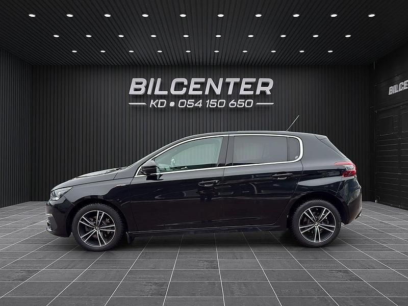 Begagnad Peugeot 308 GT-line 131 HK (96 kW) 2017 Svart Halvkombi