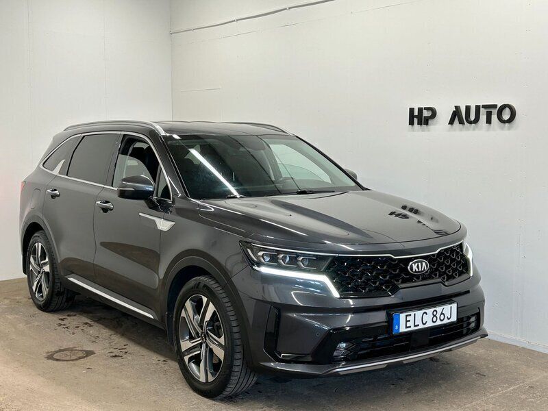 Grå Begagnad 2021 Kia Sorento 2 SUV | 258 500 kr (Superpris) - Bild 1/4