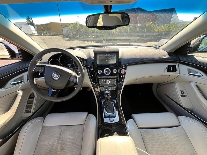 Begagnad Cadillac CTS 564 HK (414 kW) 2010 Sedan