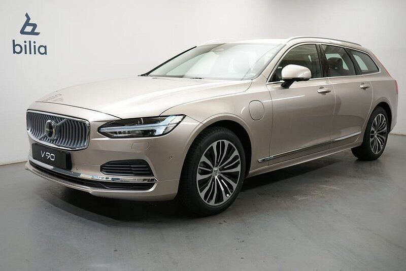 Ljusgrå Ny 2024 Volvo V90 Core Kombi | 544 900 kr (Marknadspris) - Bild 1/4