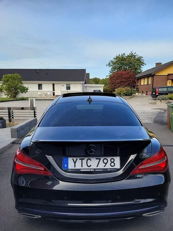 Begagnad Mercedes CLA220 177 HK (130 kW) 2018 Sedan